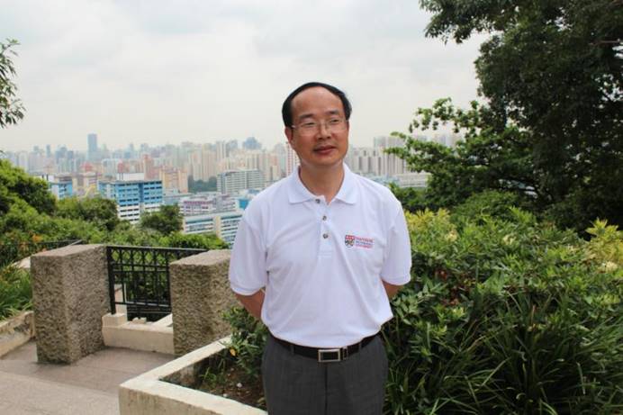 说明: C:\Users\梁书荣\Desktop\外国语行政\必威西汉姆联基本情况\外国语荣誉、科研、评估、实验室、展板等宣传材料\必威西汉姆联2020招生宣传材料\图片部分\师资力量\刘世理.jpg